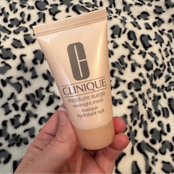 NWOT Clinique Moisture Surge Overnight Mask (1 oz) **make an offer** - Picture 1 of 4